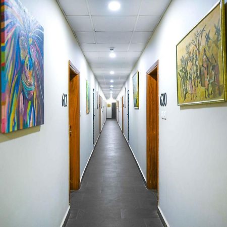 Kampala Boulevard Suites Экстерьер фото