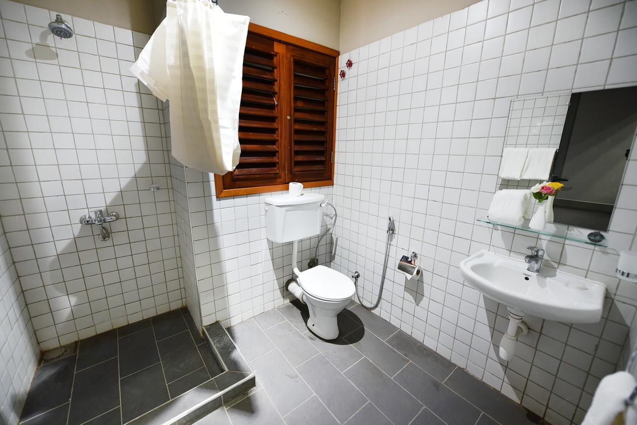 Kampala Boulevard Suites Экстерьер фото