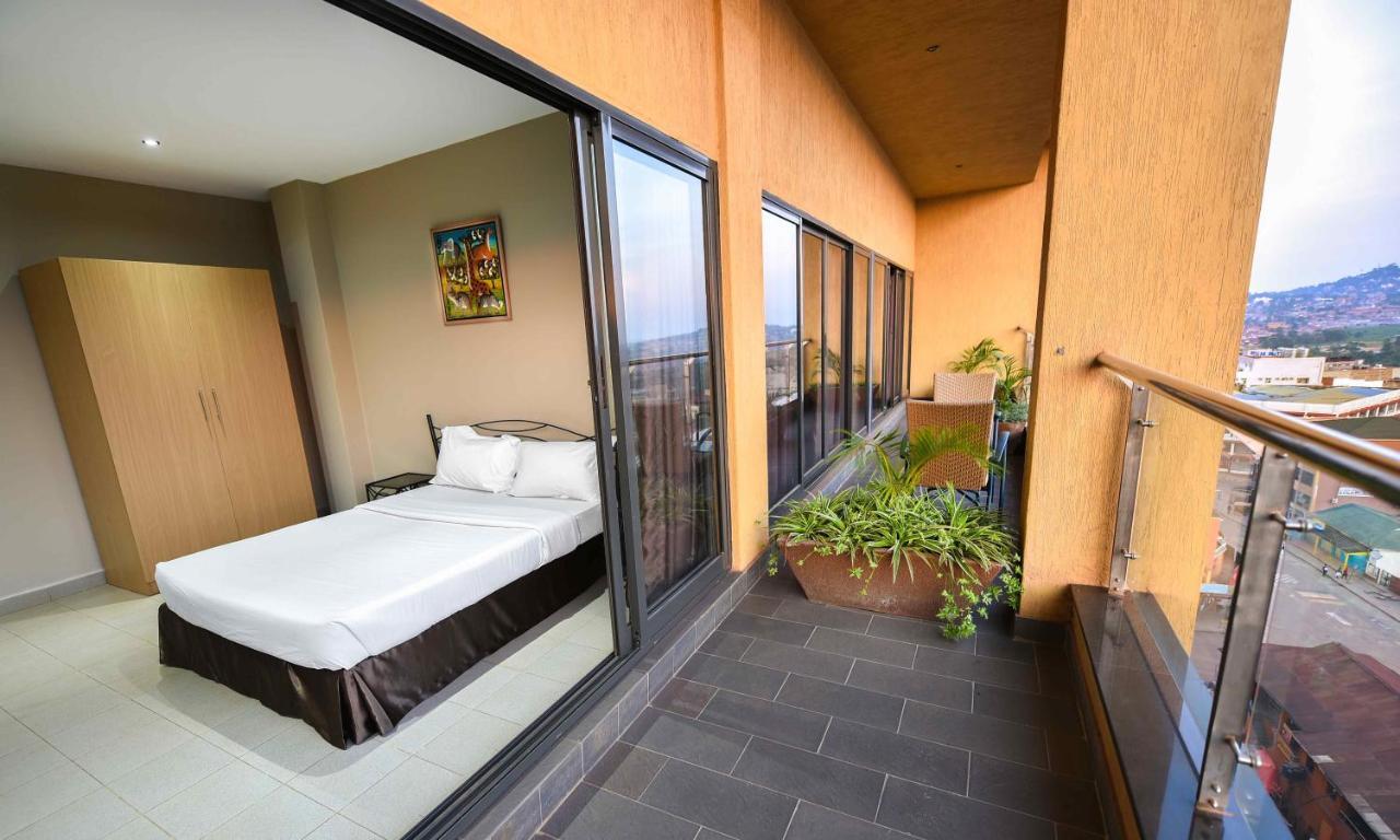 Kampala Boulevard Suites Экстерьер фото