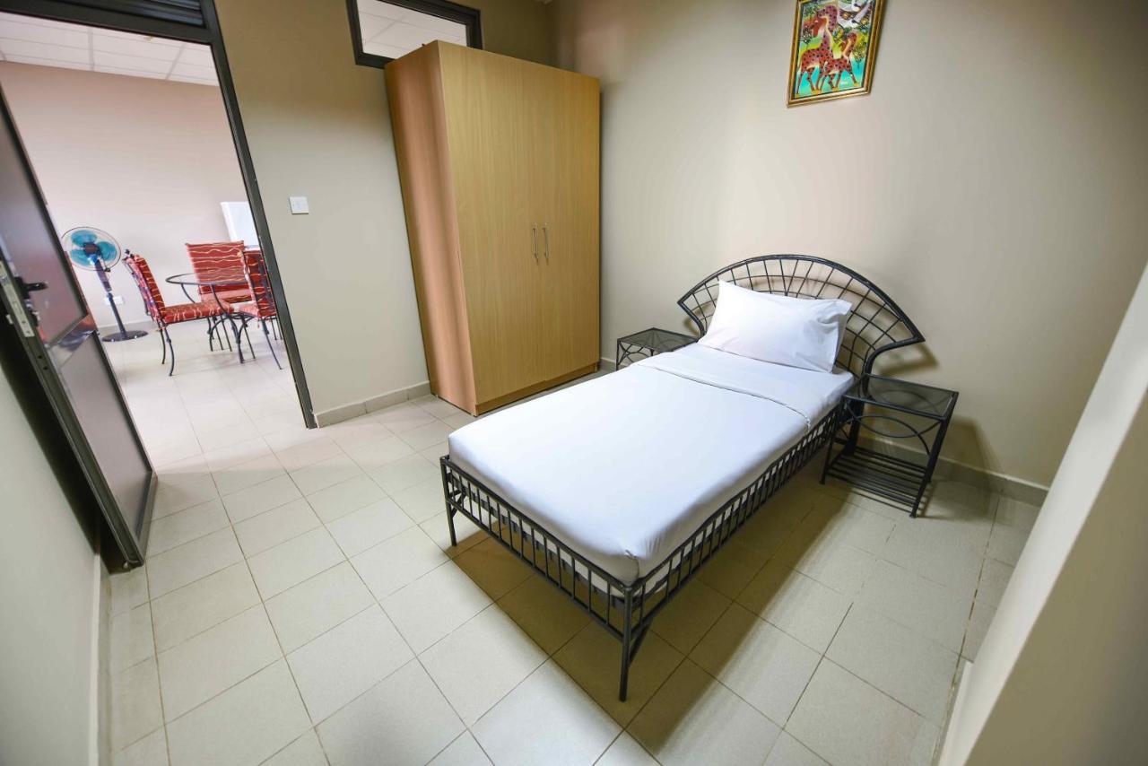 Kampala Boulevard Suites Экстерьер фото