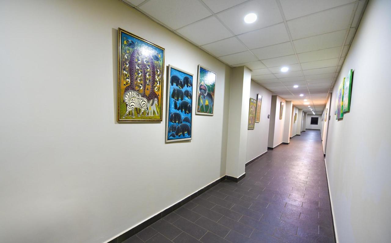 Kampala Boulevard Suites Экстерьер фото