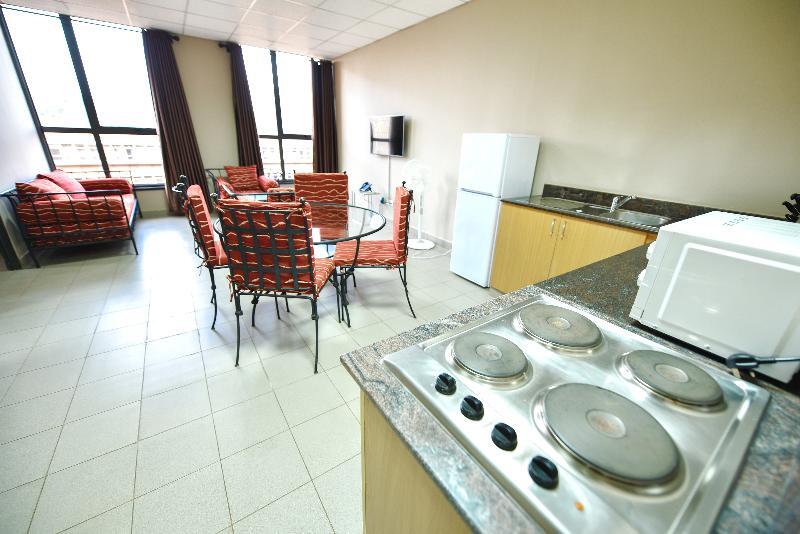 Kampala Boulevard Suites Экстерьер фото