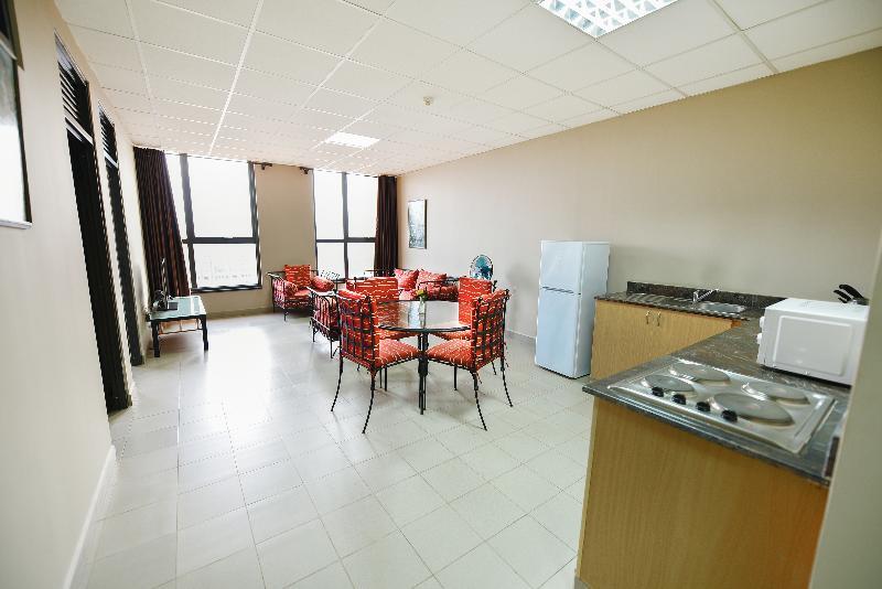 Kampala Boulevard Suites Экстерьер фото